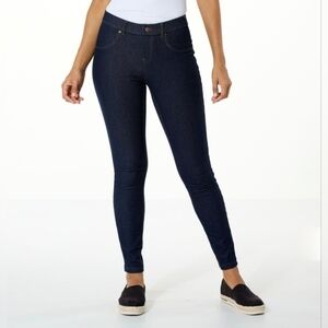 Hue Essential Blue Denim Legging Small - New With Tags